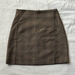 Brandy Melville plaid brown mini skirt